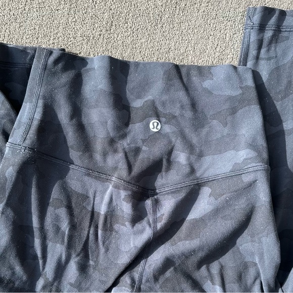 Lululemon Camo Align Legging - Picture 3 of 3